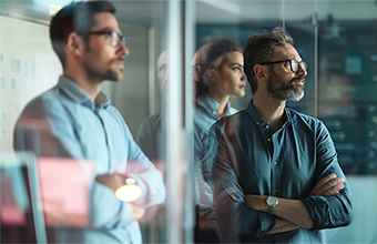 Middle managers using effective communication